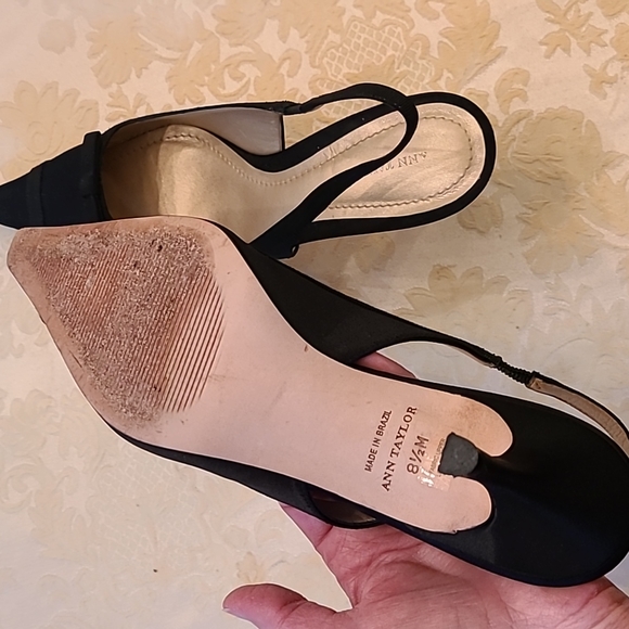 Shoes - Picture 4 of 5